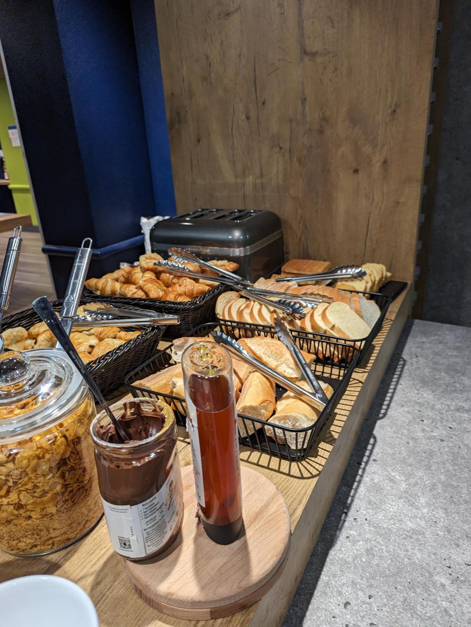 Ibis Budget Saint-Omer Centre Екстер'єр фото