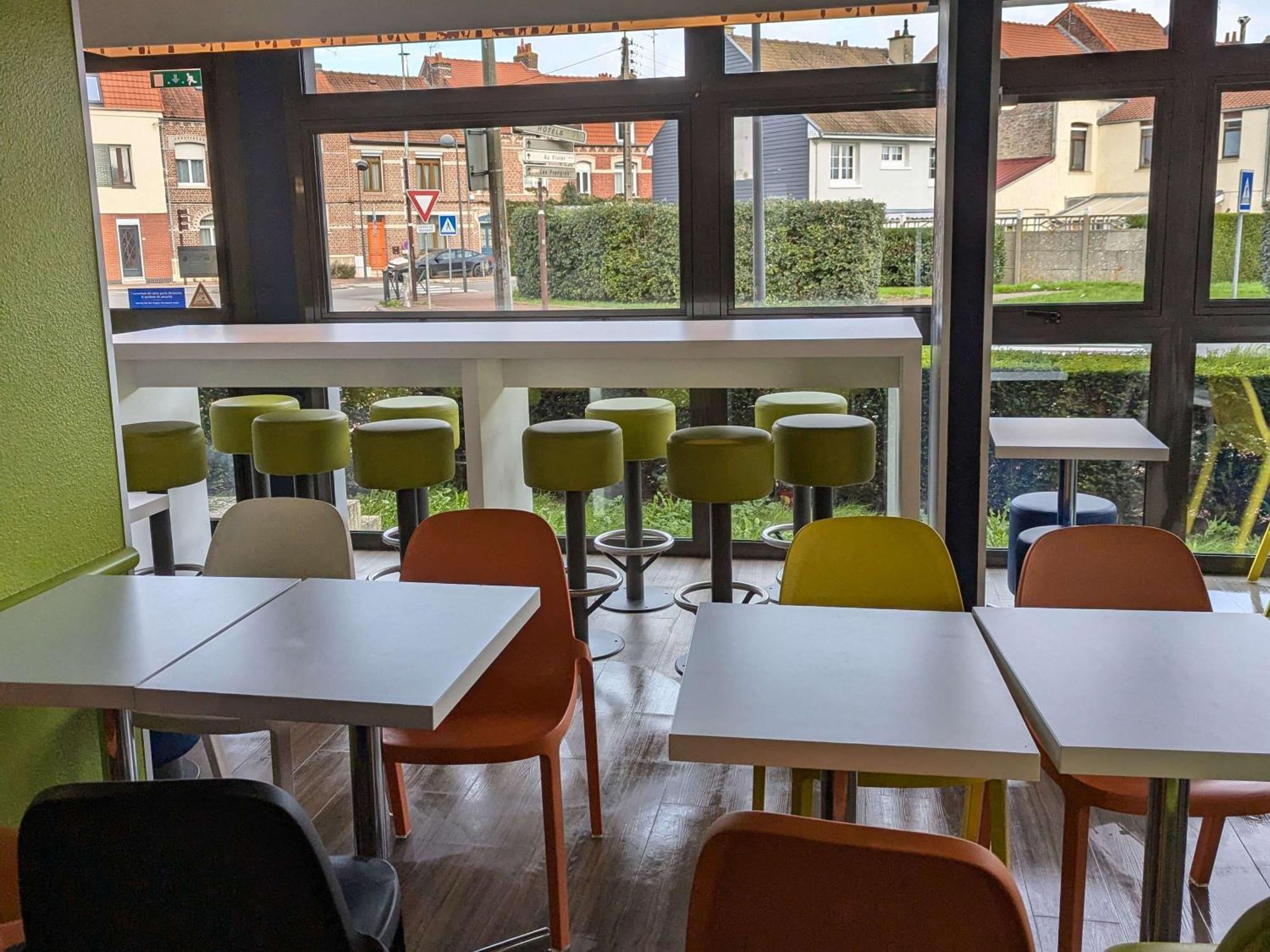 Ibis Budget Saint-Omer Centre Екстер'єр фото