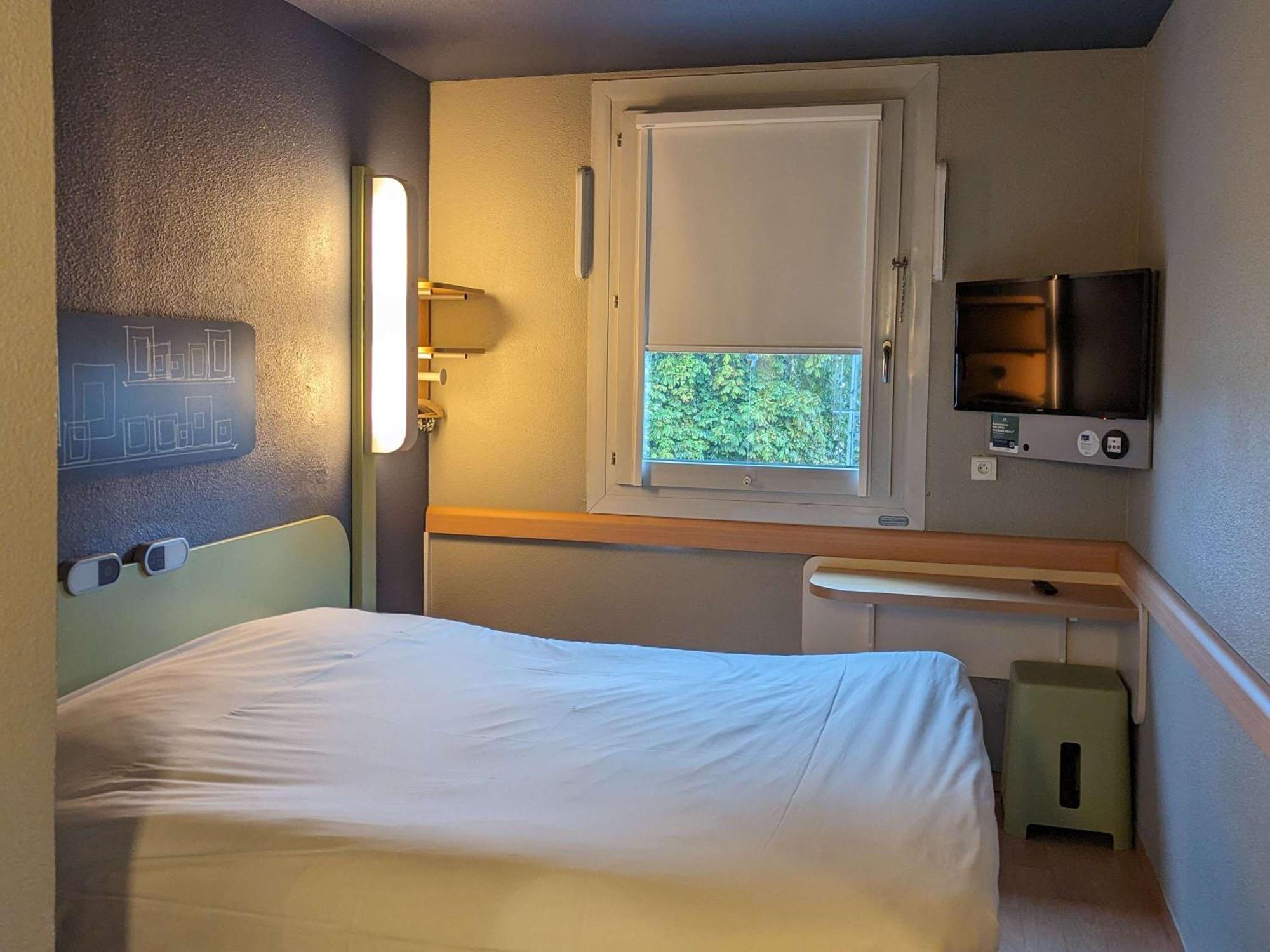 Ibis Budget Saint-Omer Centre Екстер'єр фото