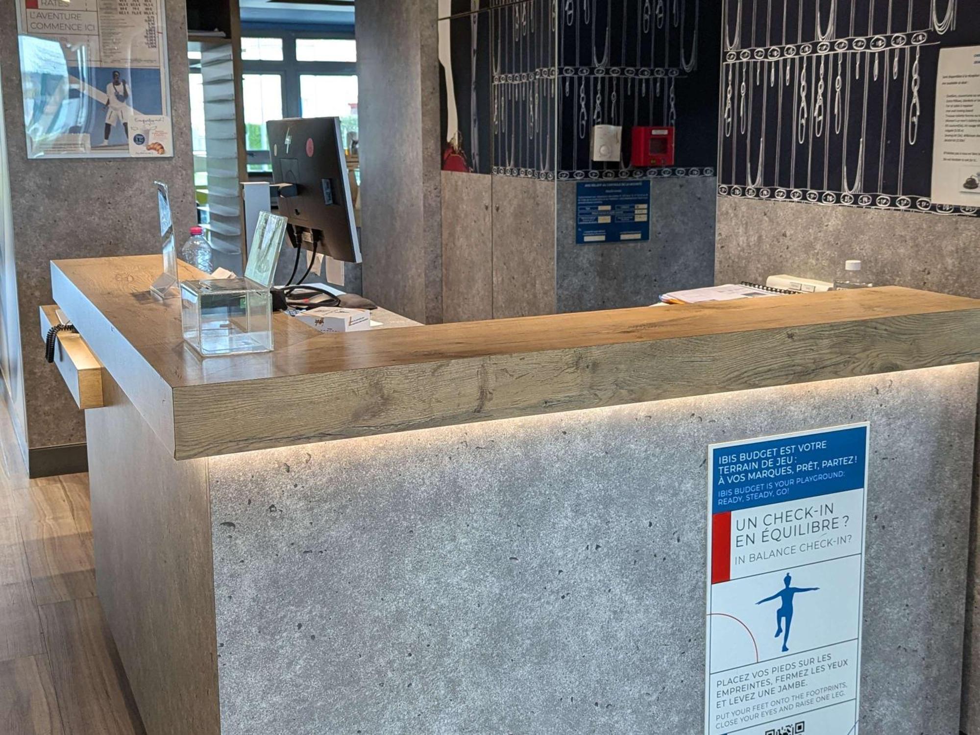 Ibis Budget Saint-Omer Centre Екстер'єр фото