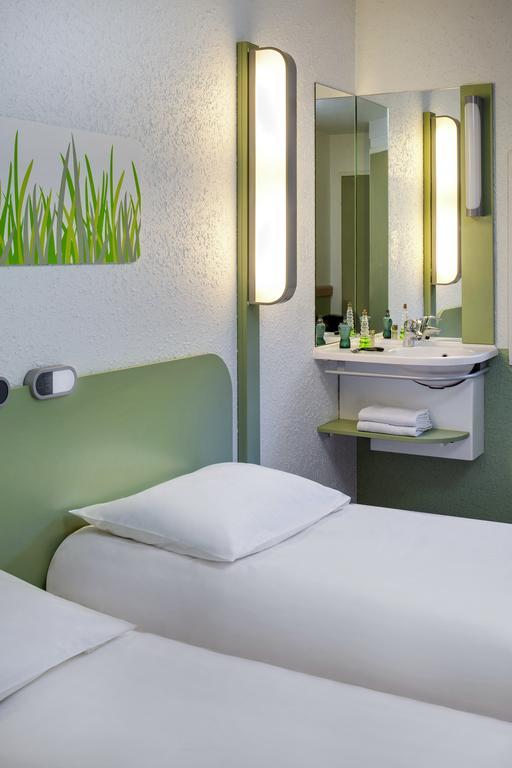 Ibis Budget Saint-Omer Centre Екстер'єр фото