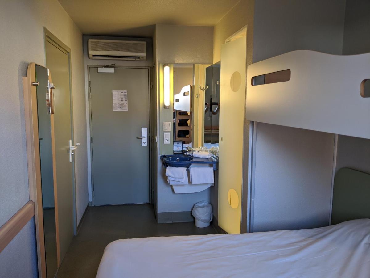 Ibis Budget Saint-Omer Centre Екстер'єр фото